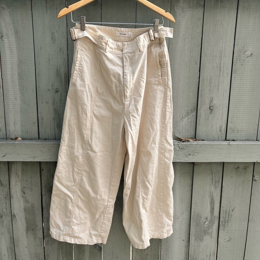 Linen wide leg pants with side tabs size L